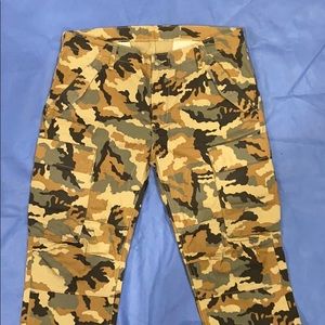 Levi’s camo jeans